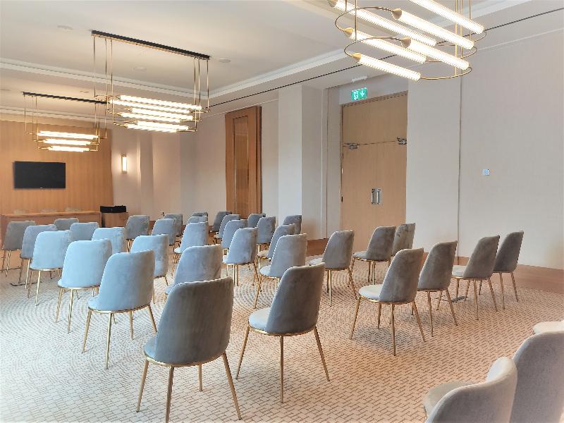 At Herbal Hotel - Toplantı