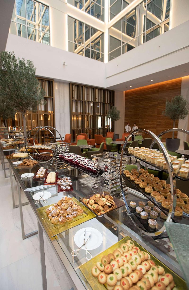 Grand Cosmopolitan Hotel - Restoran