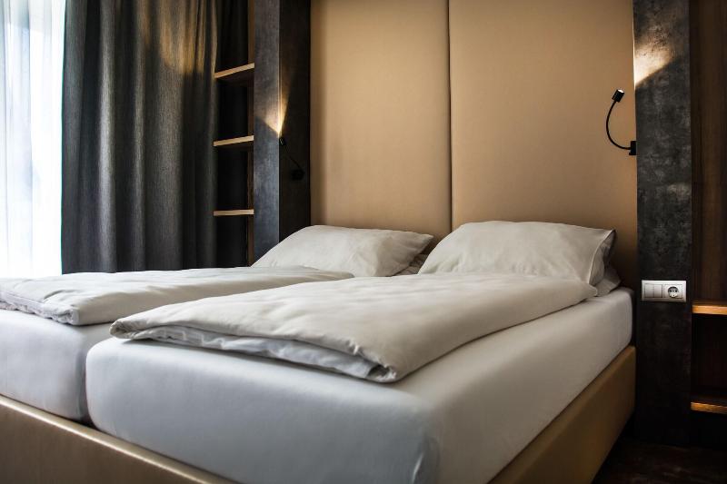 Rocket Rooms Velden - Oda