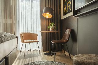 Holiday Inn - the niu, Leo Nuremberg fotoÄŸrafÄ±