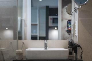 Holiday Inn - the niu, Leo Nuremberg fotoÄŸrafÄ±