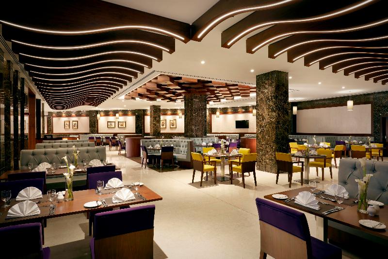 Royal Tulip Muscat - Restoran