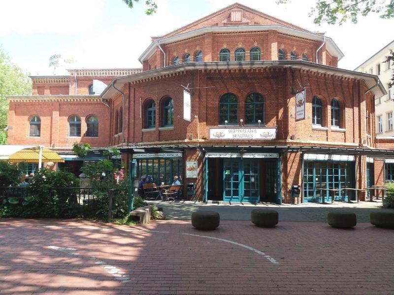 City Hotel - Genel