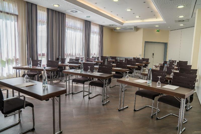 LOFTSTYLE Hotel Gerlingen Sure Hotel Collection BW - Toplantı