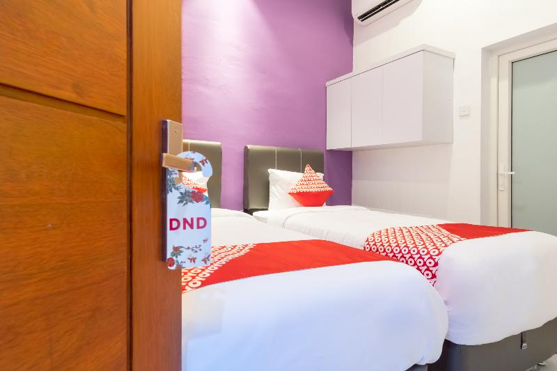 OYO 839 Royal Guest House - Oda