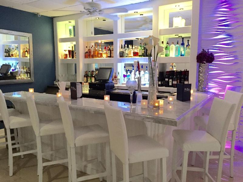 Long Beach Hotel - Bar