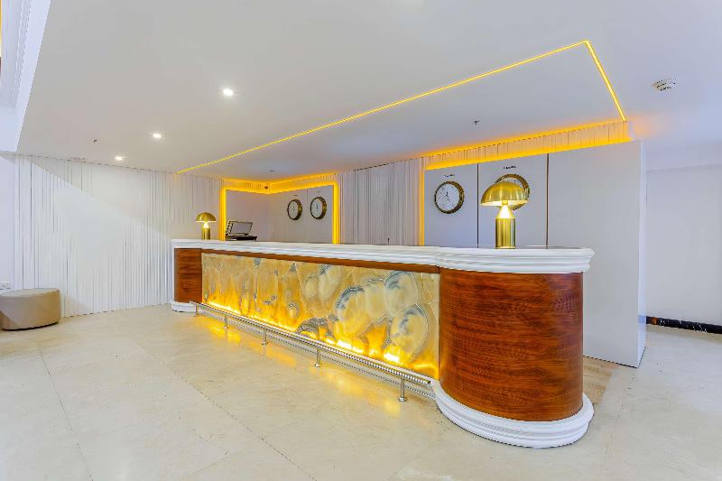 Best Western Plus Khan Hotel - Lobi