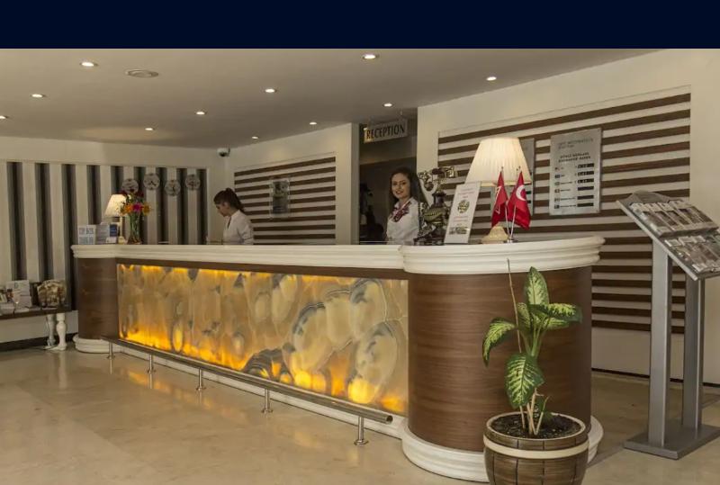 Best Western Plus Khan Hotel - Lobi