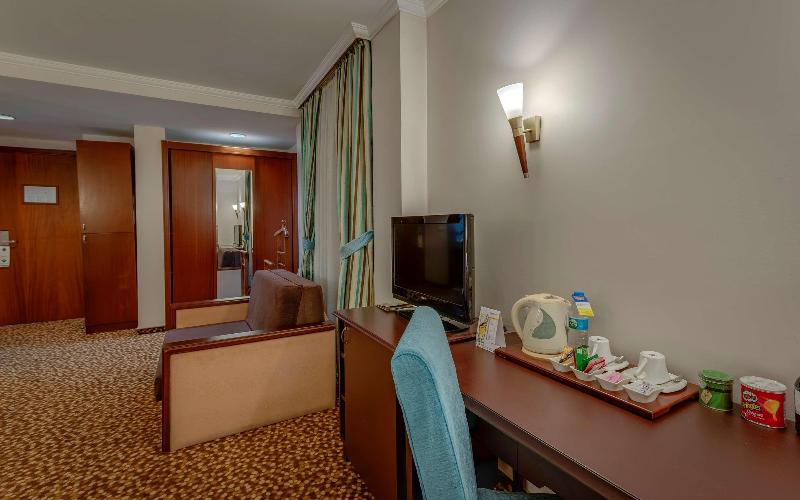 Best Western Plus Khan Hotel - Oda