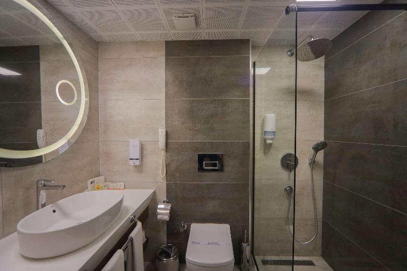 Best Western Plus Khan Hotel - Oda