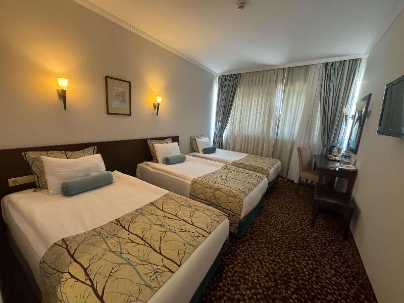 Best Western Plus Khan Hotel - Oda