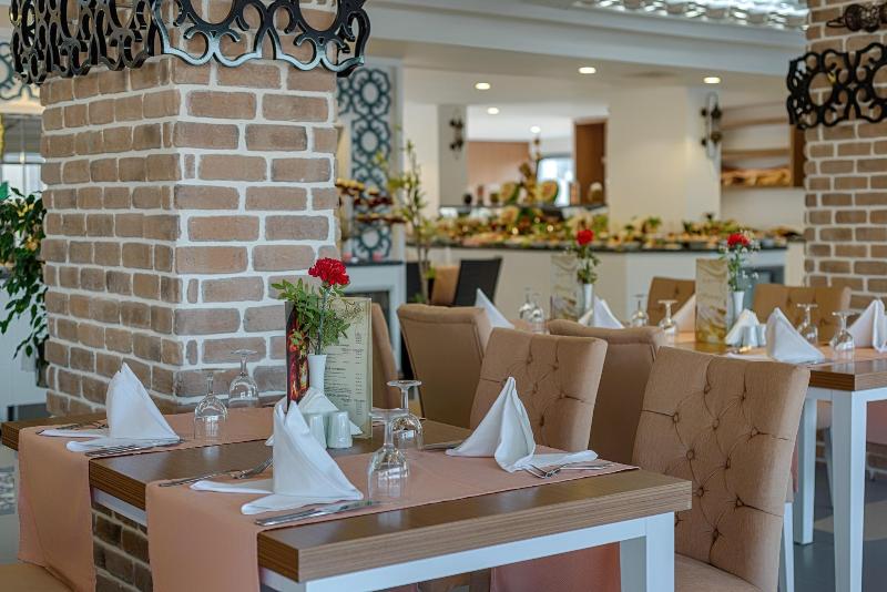 Best Western Plus Khan Hotel - Restoran