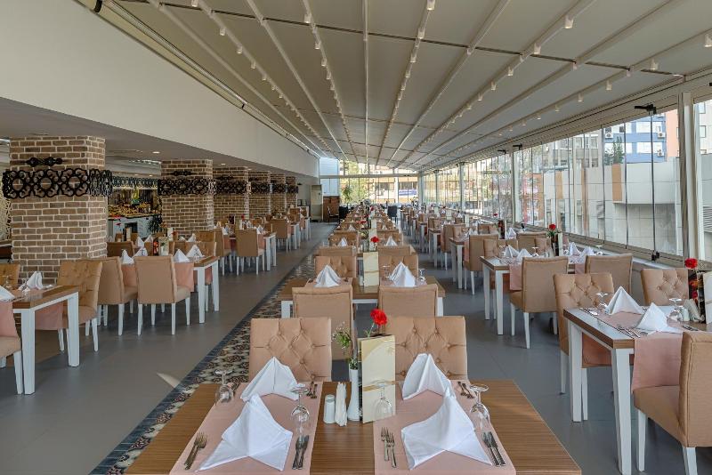 Best Western Plus Khan Hotel - Restoran
