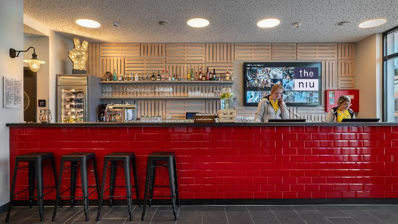 Holiday Inn - The niu, Keg Hamburg Ost - Bar