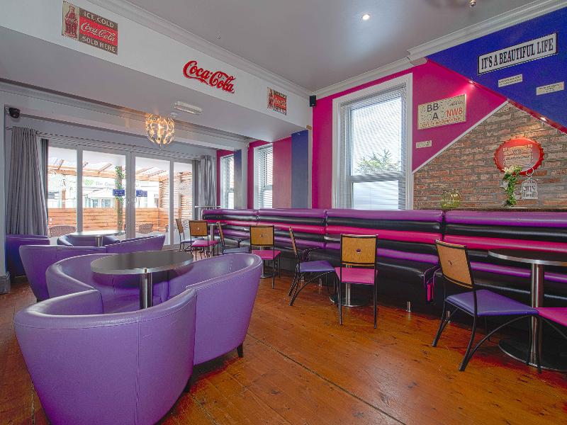 OYO Pier Hotel - Bar
