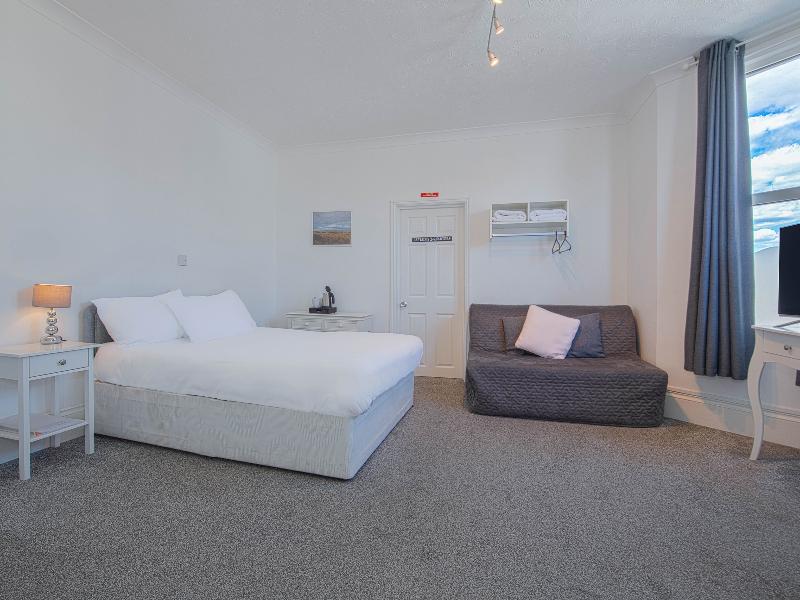 OYO Pier Hotel - Oda