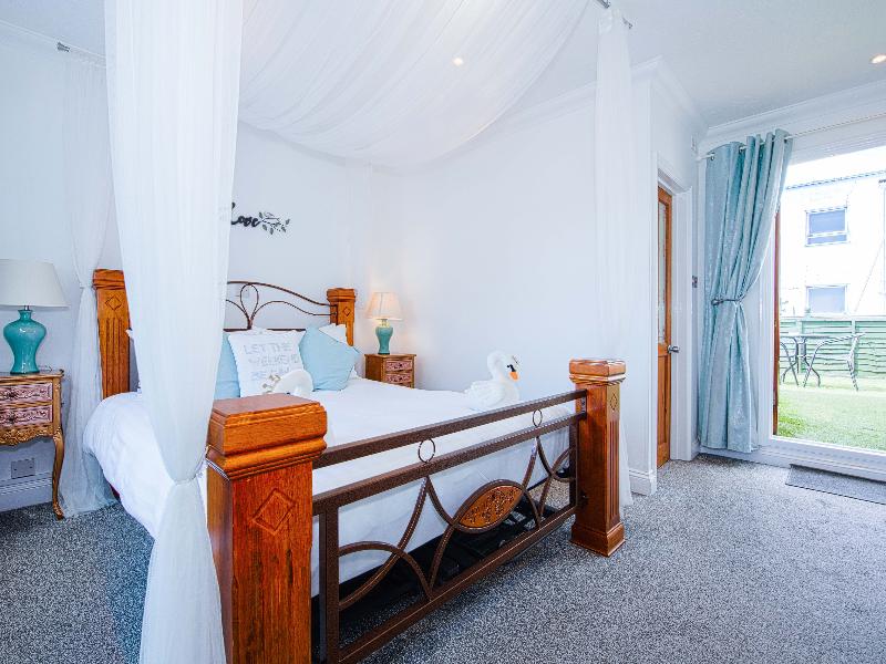 OYO Pier Hotel - Oda