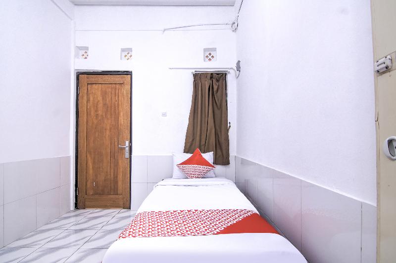 OYO 3317 Maju Jaya Homestay - Oda