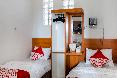 OYO 2199 Mandiri Guest House oda fotoğrafı