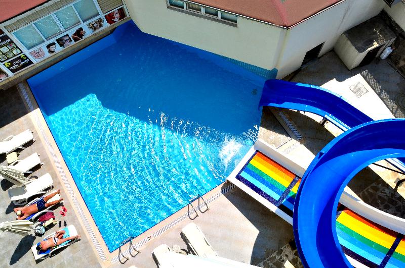 Cinar Family Suite Hotel - Havuz