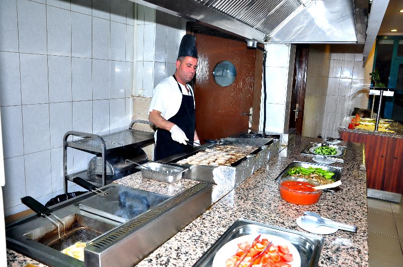 Cinar Family Suite Hotel - Restoran