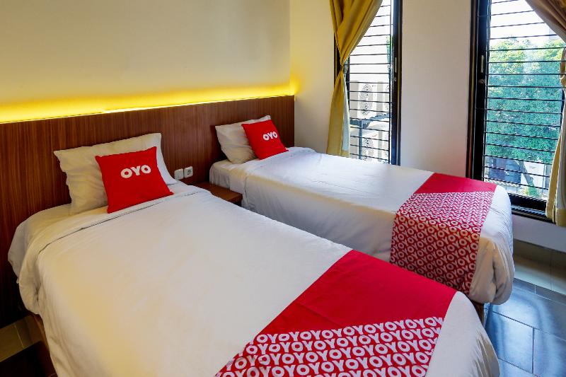 Super OYO 3109 Point Inn - Oda
