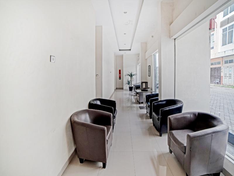 OYO 3051 Stm Suite - Lobi