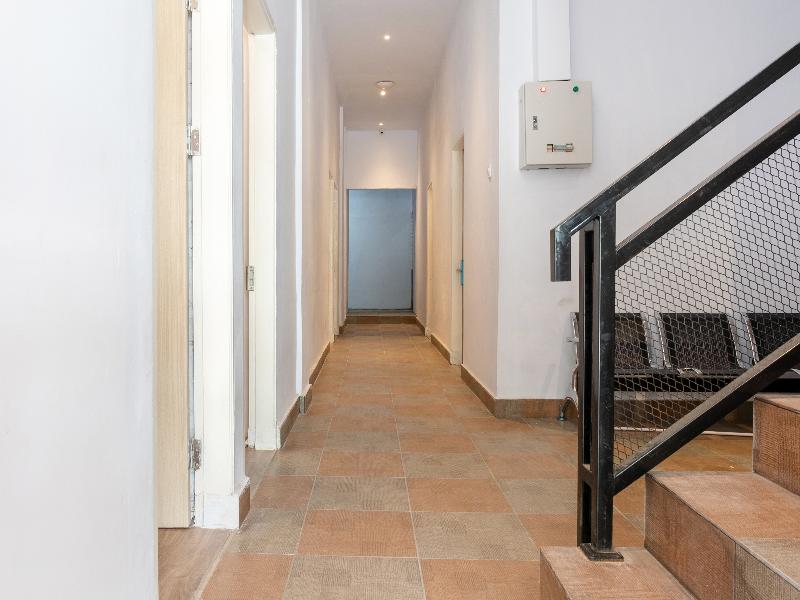 Super OYO 3150 Theodore Homestay - Lobi