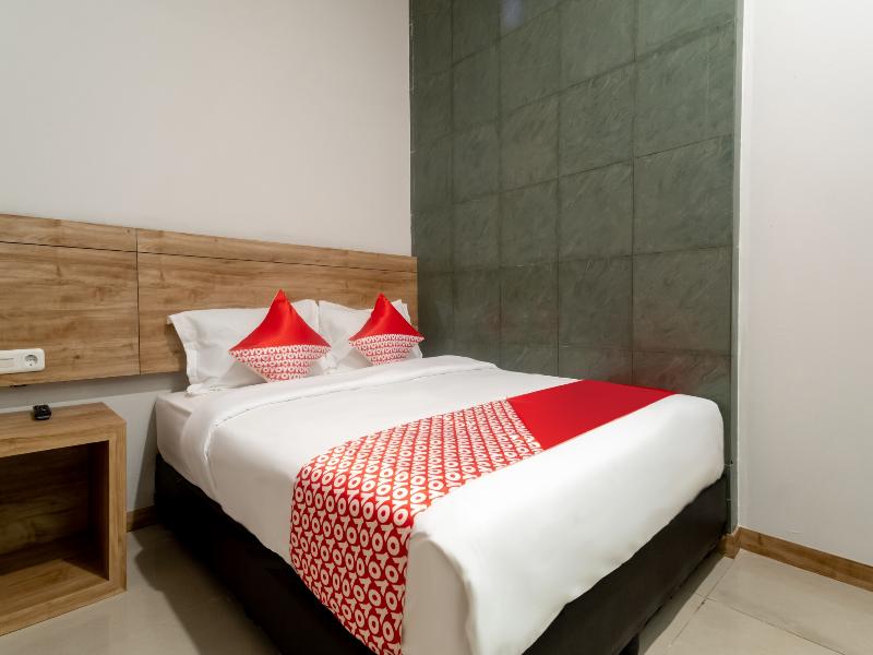 Super OYO 3159 Festive Inn - Oda
