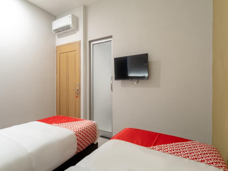 Super OYO 3159 Festive Inn - Oda