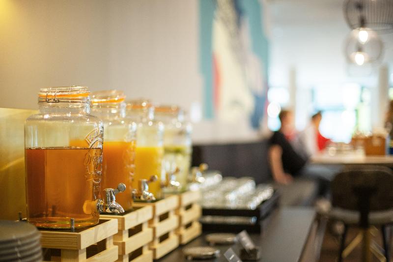 Holiday Inn - the niu, Mesh Stuttgart Messe - Restoran