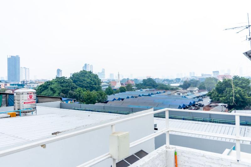 Ze Residence Bang Aor Station - Lobi