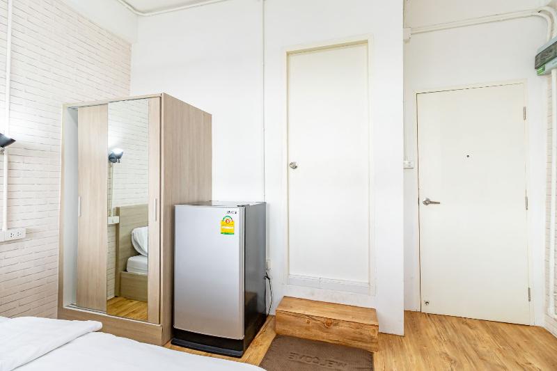 Ze Residence Bang Aor Station - Oda
