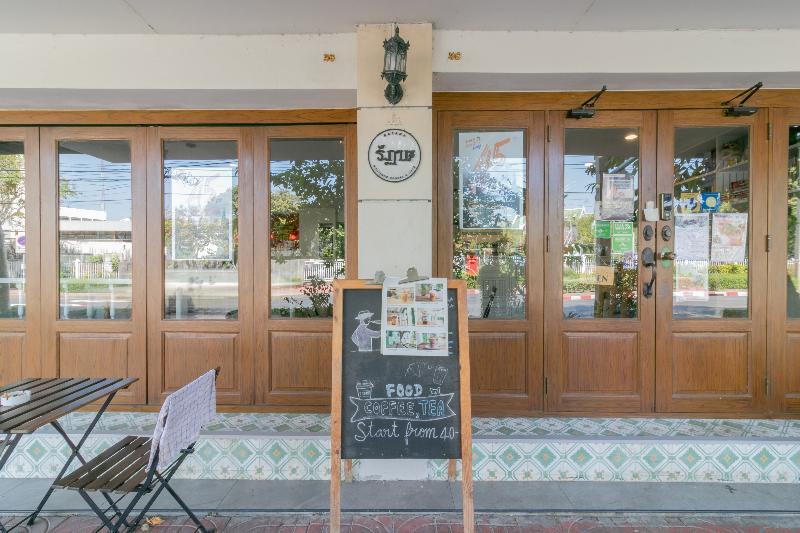 Ratana Boutique Hostel by ZUZU - Genel