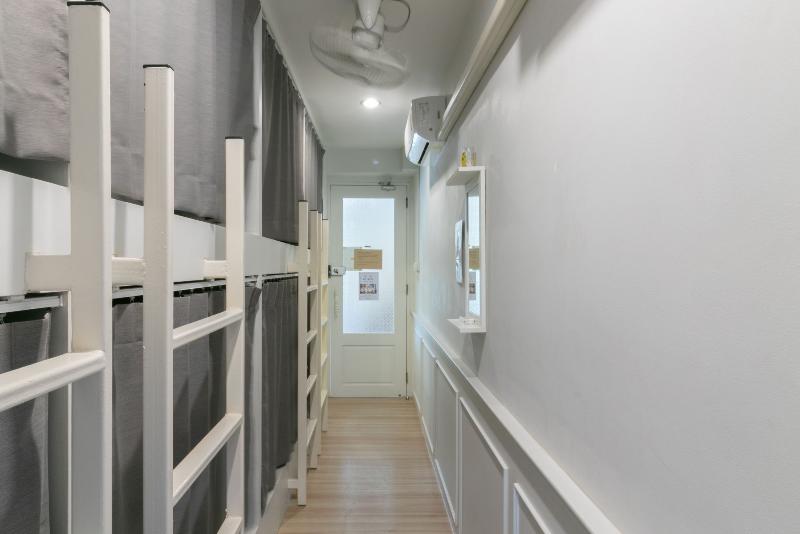 Ratana Boutique Hostel by ZUZU - Oda