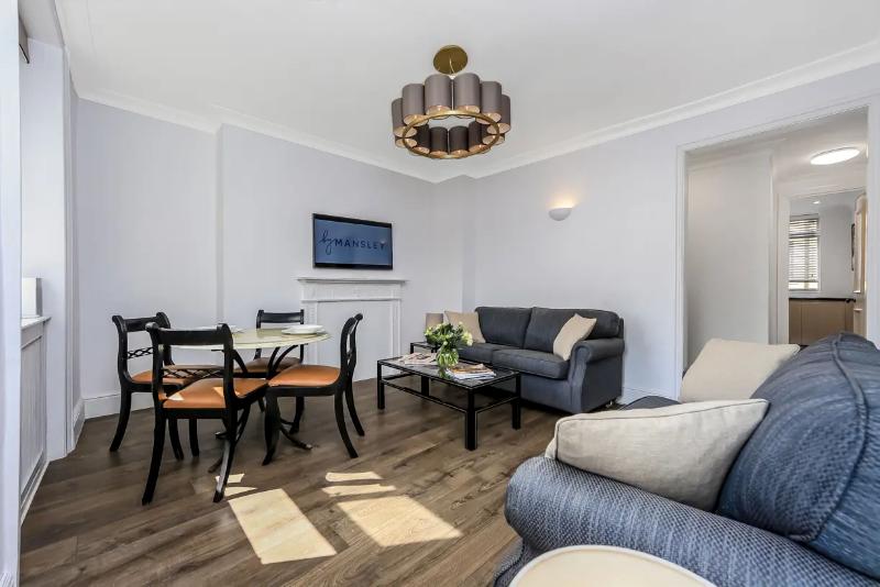 10 Curzon Street by Mansley - Lobi