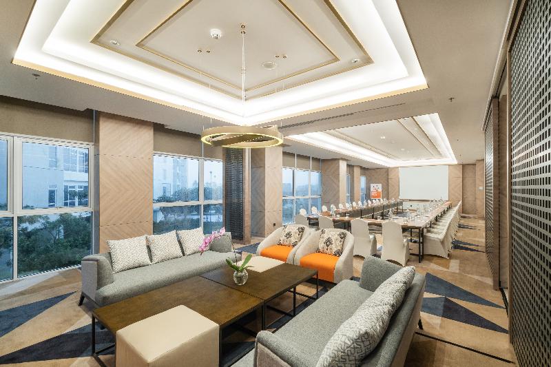 Harris Suite Puri Mansion - Toplantı
