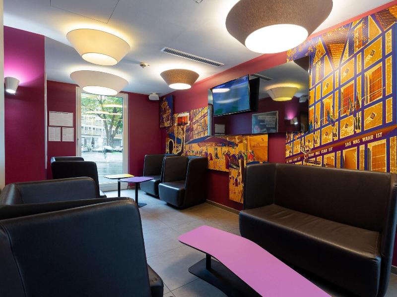 B&B Hotel Düsseldorf-City - Lobi