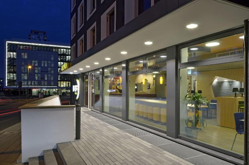 B&B Hotel Düsseldorf-City - Genel