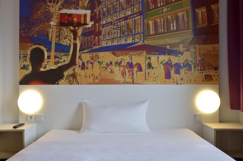 B&B Hotel Düsseldorf-City - Oda