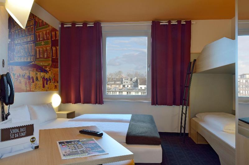 B&B Hotel Düsseldorf-City - Oda