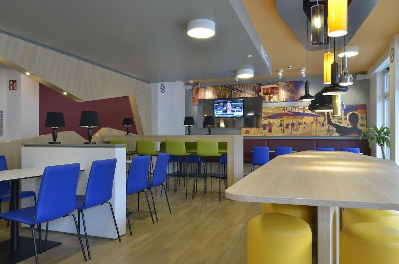 B&B Hotel Düsseldorf-City - Restoran