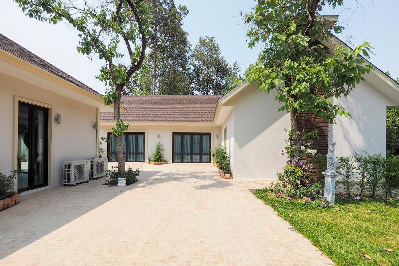 Baan Ping Kan Longstay by ZUZU - Genel