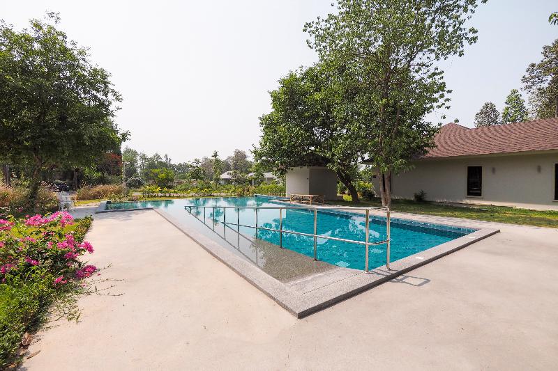 Baan Ping Kan Longstay by ZUZU - Havuz
