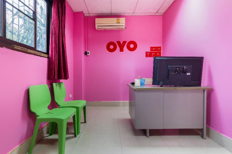 OYO 577 For Love Hotel - Lobi