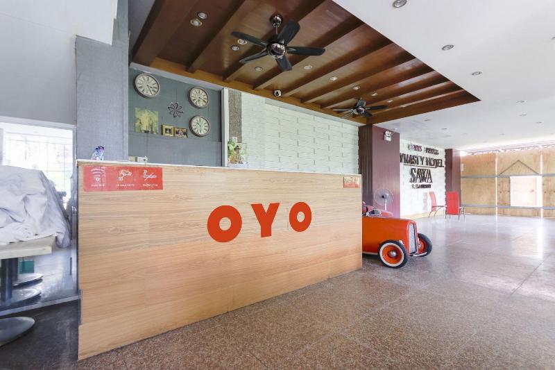 OYO 861 Patong Dynasty Hotel - Lobi