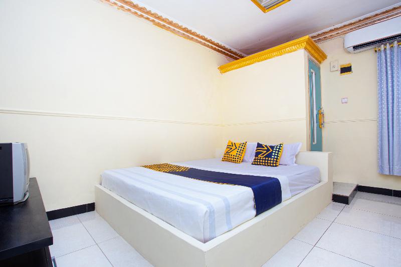 Spot On 2473 Buana Jaya Guest House - Oda