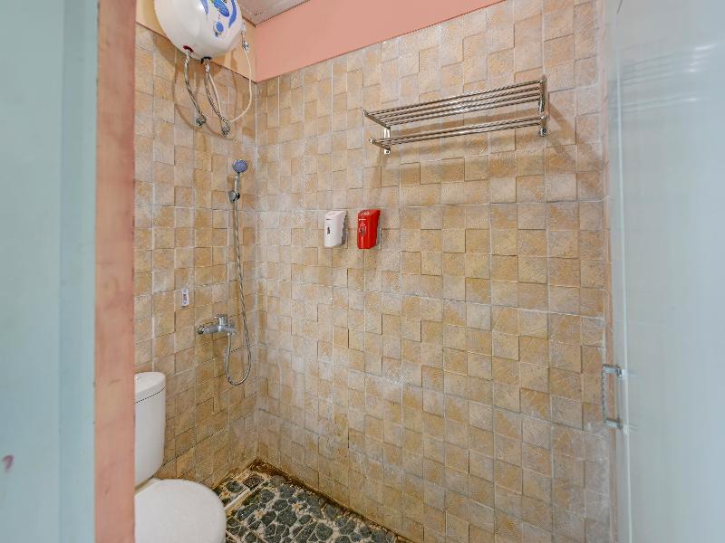 Spot On 2473 Buana Jaya Guest House - Oda