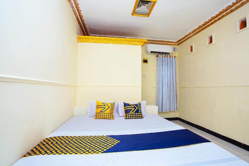 Spot On 2473 Buana Jaya Guest House - Oda