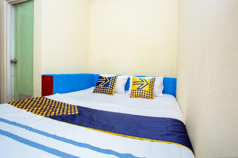 Spot On 2473 Buana Jaya Guest House - Oda